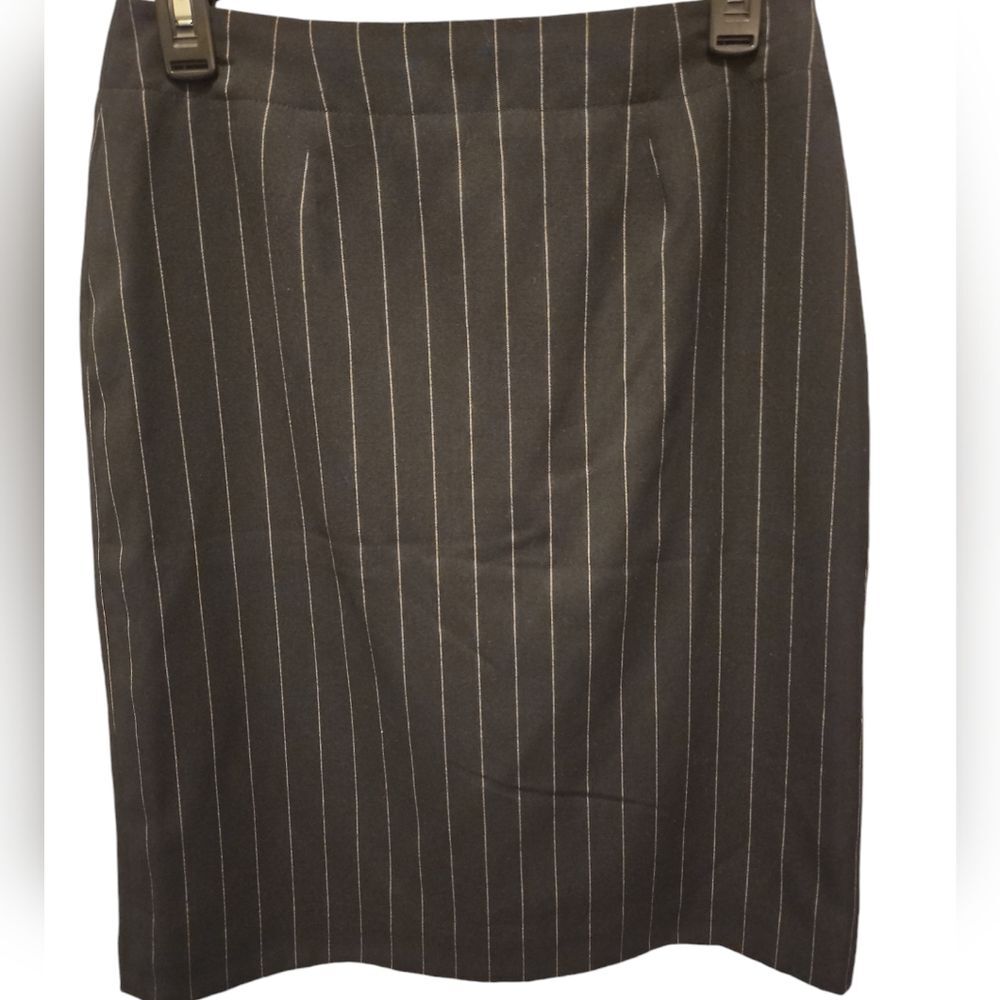 APOSTROPHE STRETCH BLACK AND GRAY STRIPED PENCIL SKIRT SZ 6